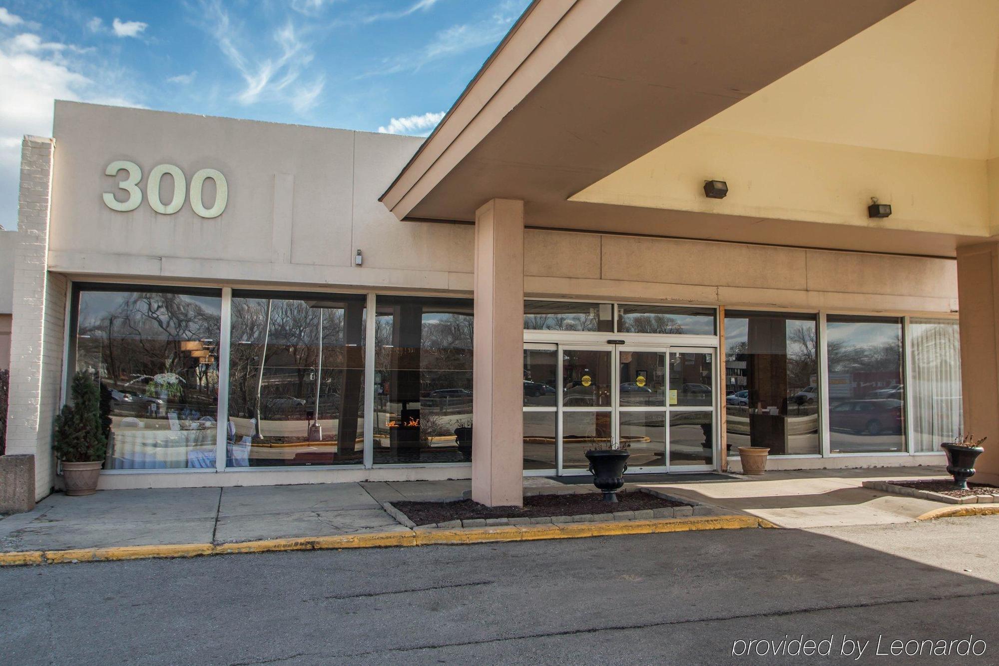 Crowne Plaza Chicago Sw - Burr Ridge By Ihg Hotel Exterior photo