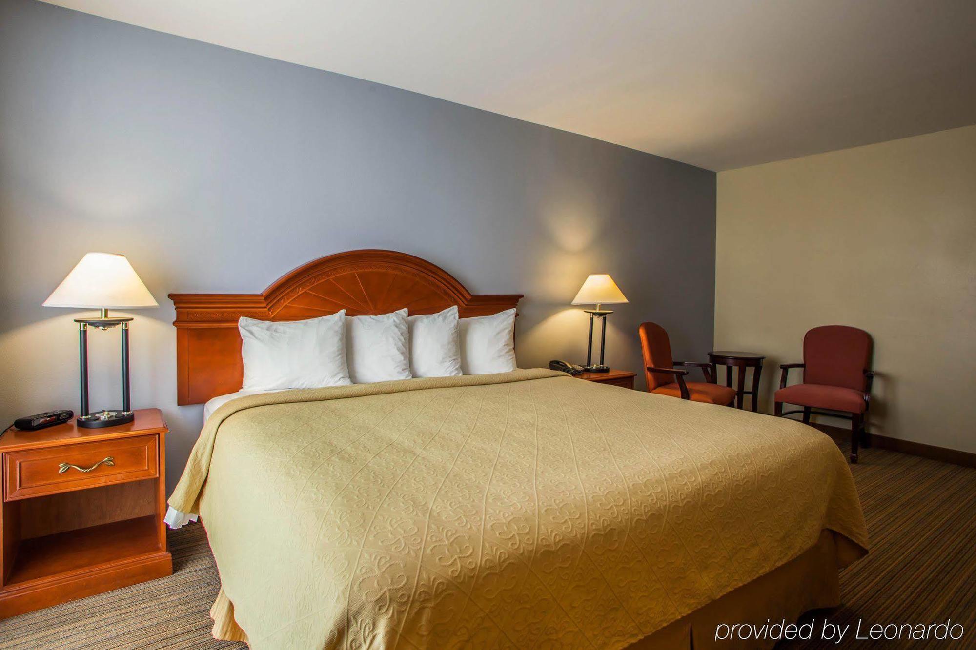Crowne Plaza Chicago Sw - Burr Ridge By Ihg Hotel Exterior photo
